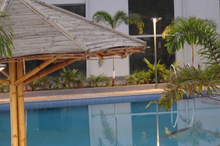 Pool 15 of 35