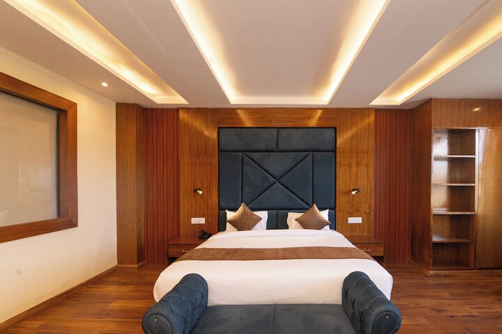 Room 28 of 91