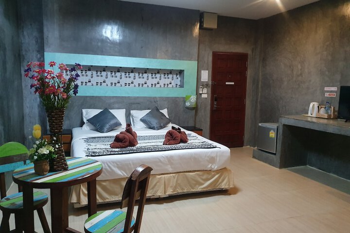 Room 15 of 60