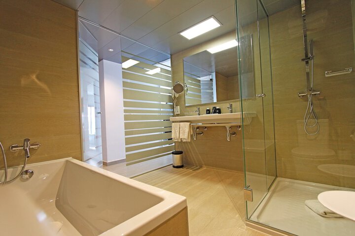 Bath Photo