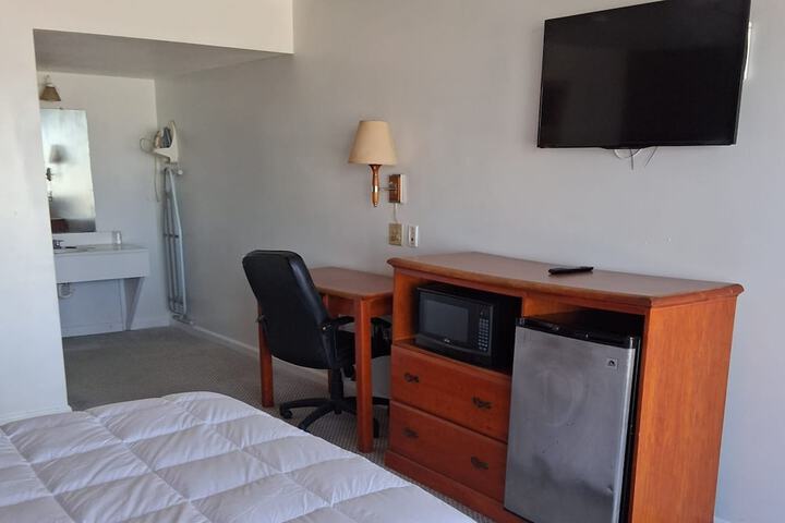 Room 10 of 15