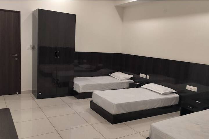 Room 20 of 35