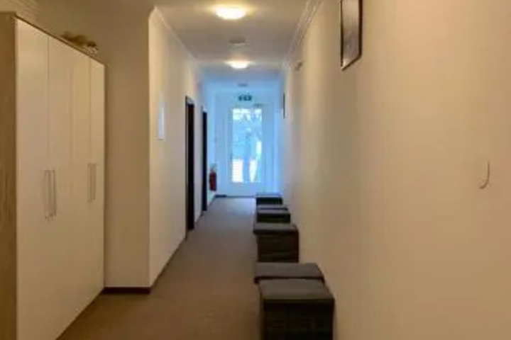 Room 11 of 11