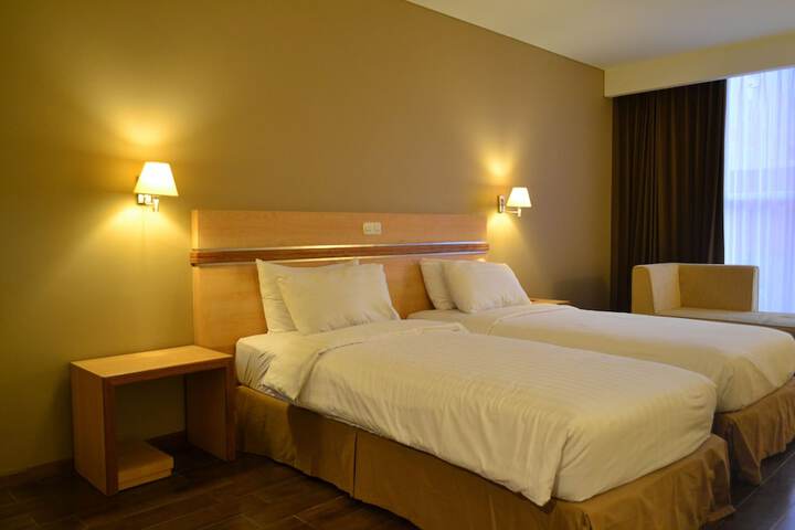 Room 9 of 49