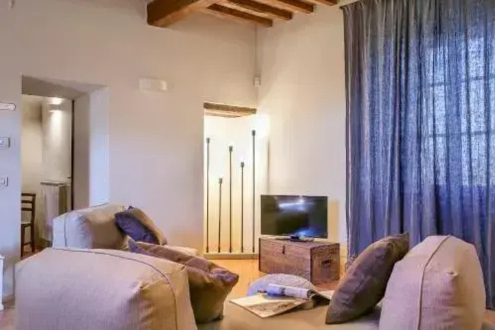 Room 2 of 13