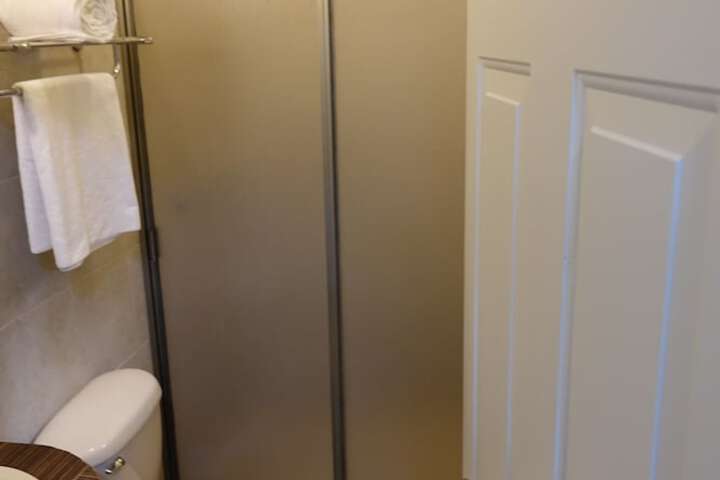 Room 32 of 53