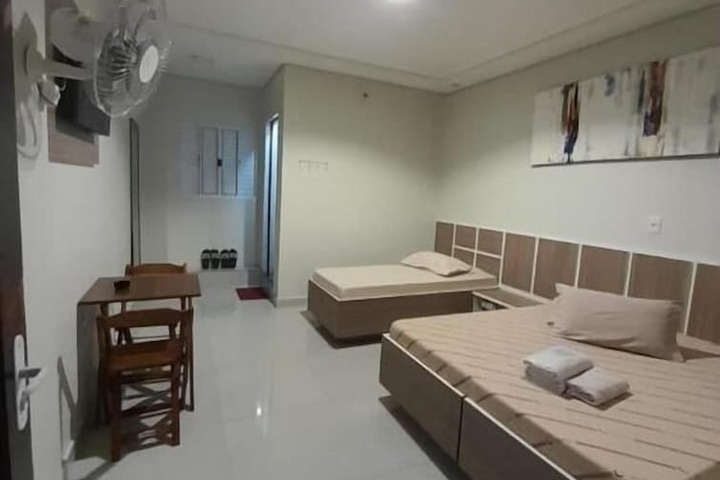 Room 3 of 16