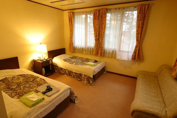 Room 20 of 40