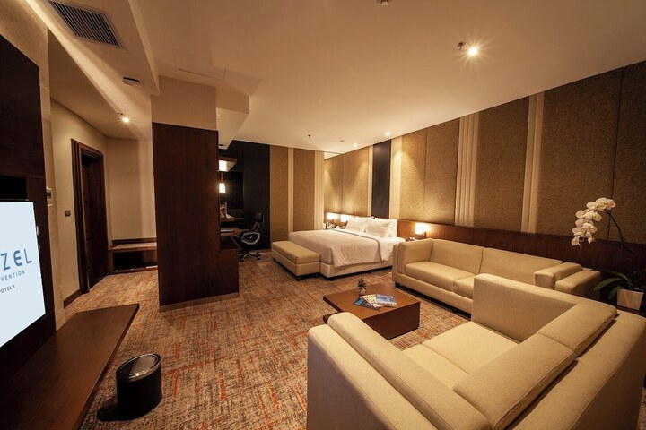 Room 6 of 54