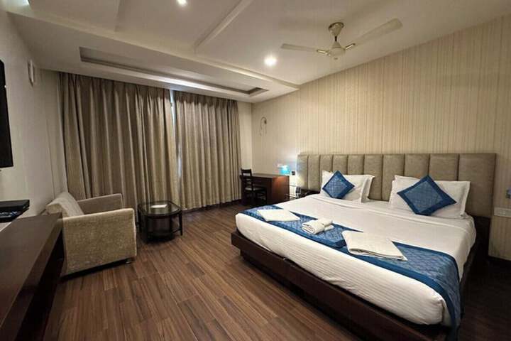 Room 8 of 29