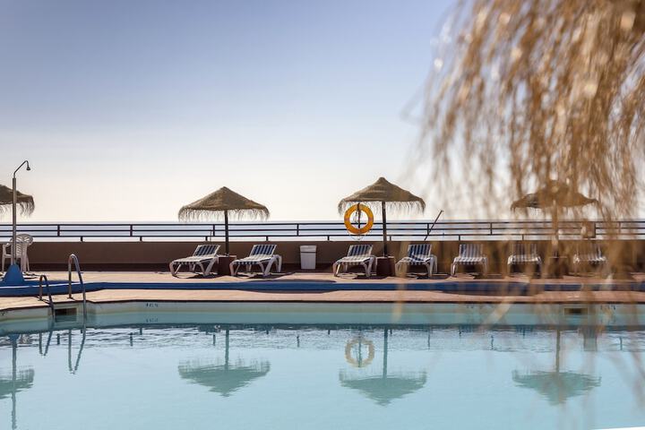 Hotel with Pool