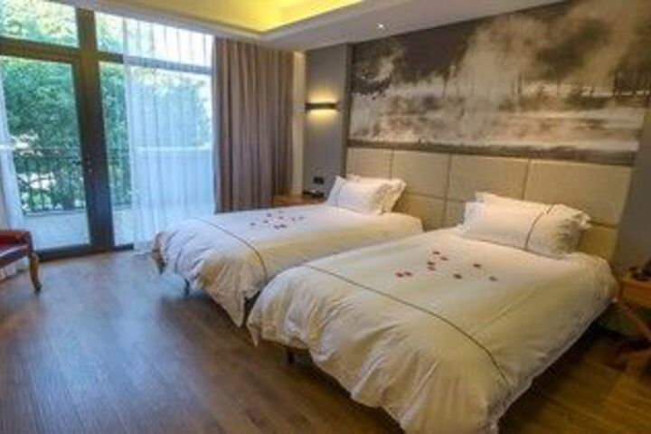 Room 46 of 94