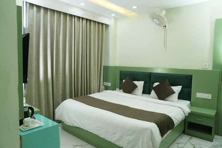 Room 20 of 95