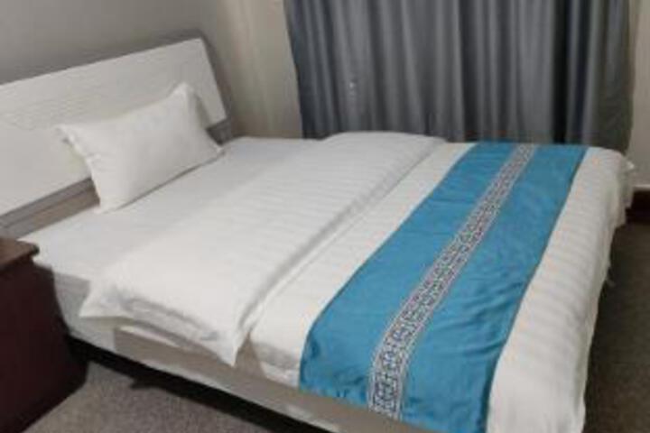 Room 6 of 6