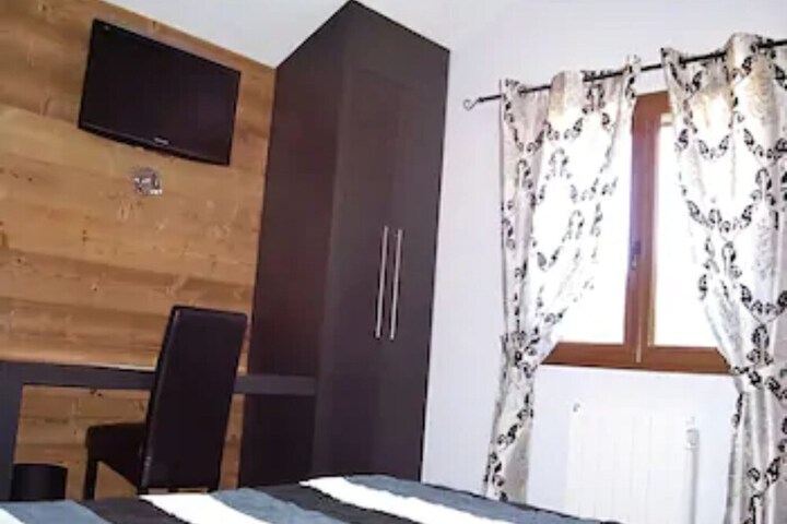 Room 16 of 54