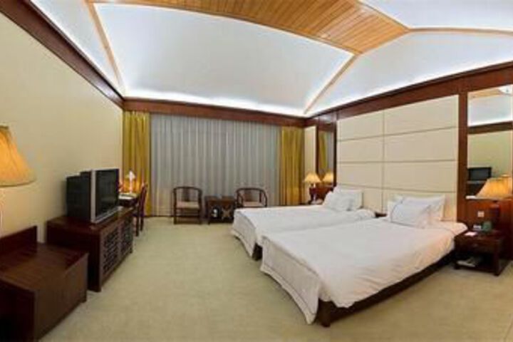 Room 16 of 49