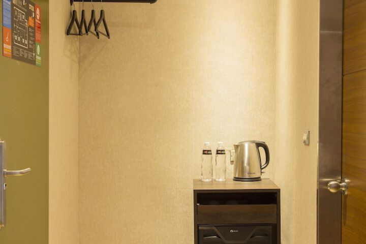 Room 16 of 41