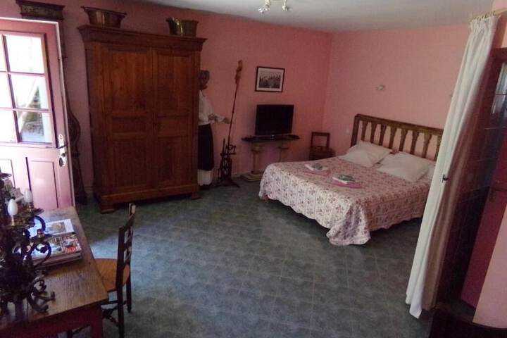 Room 14 of 62