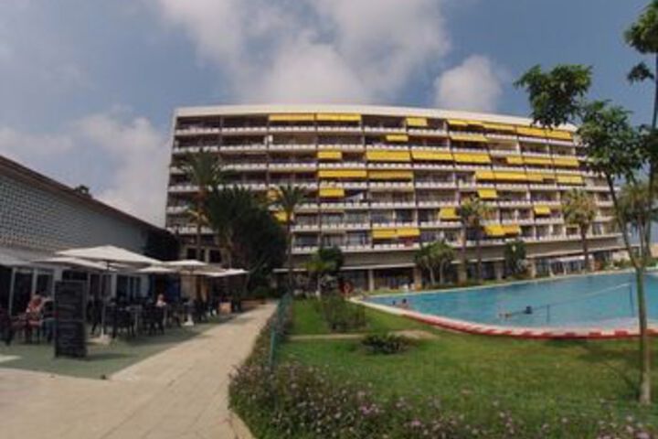 Hotel Exterior 16 of 51