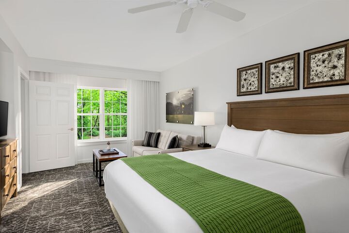 Room 4 of 32