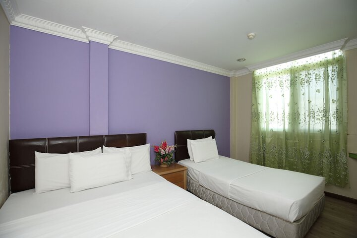 Room 8 of 15