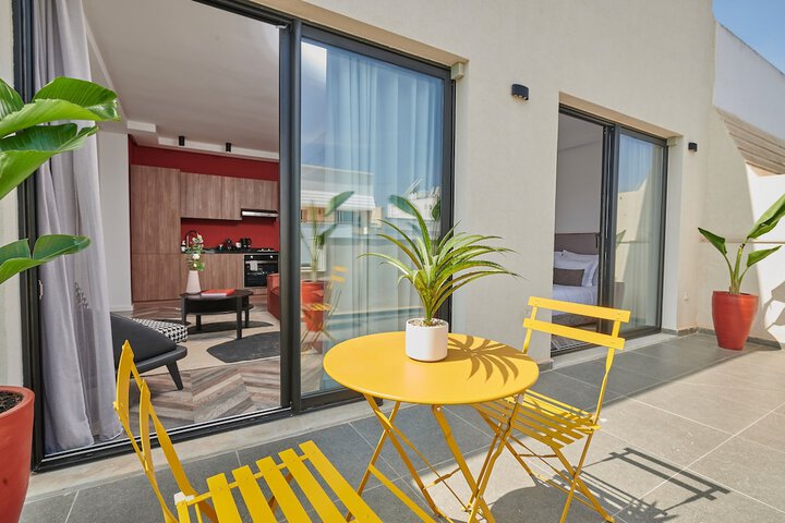 Terrace/Patio 27 of 33