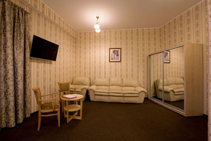 Room 26 of 124