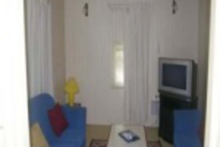 Room 85 of 144