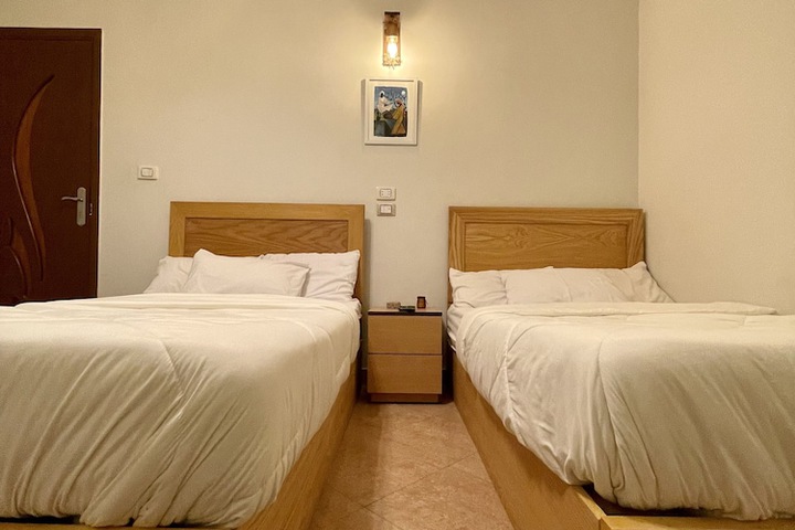 Room 15 of 37
