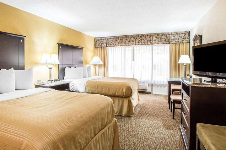 2 Double Beds (2 of 9)
