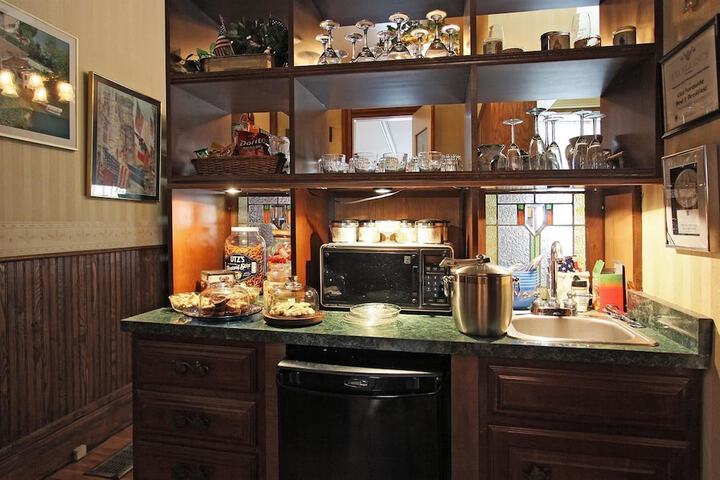 Snack bar