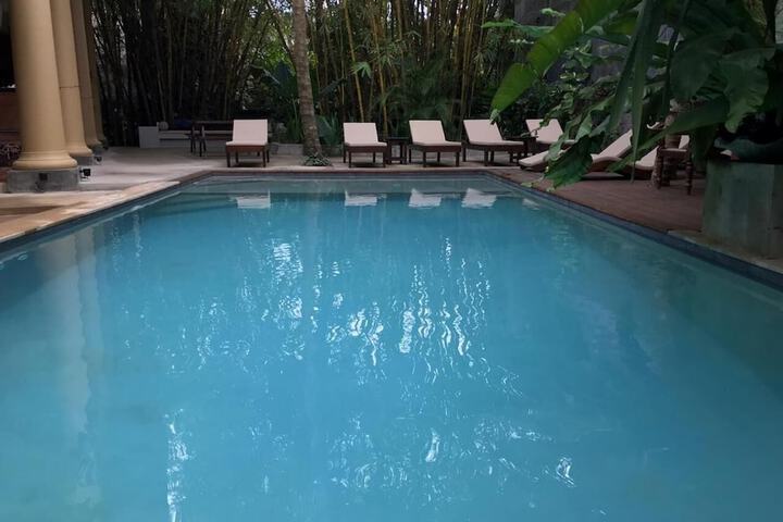 Pool 24 of 38