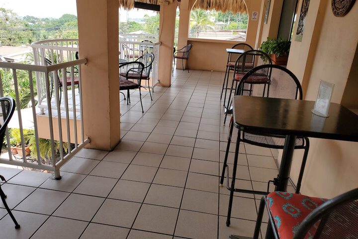 Dining 82 of 139