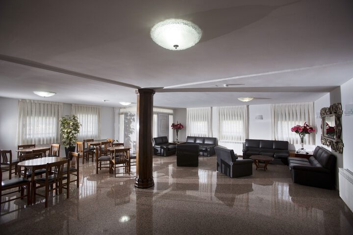 Guest Lobby