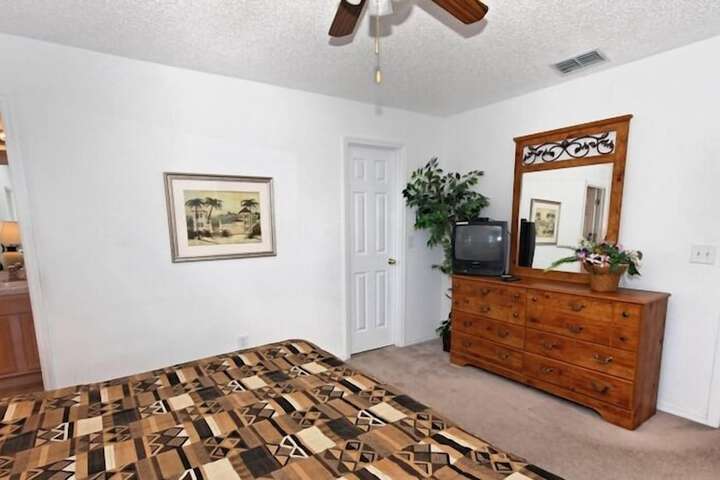 Room 4 of 31
