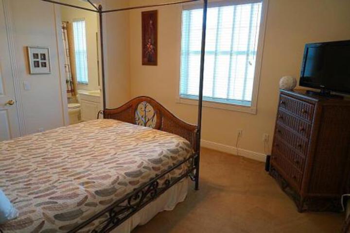 Palm Villa 1009 in Cape Coral, FL