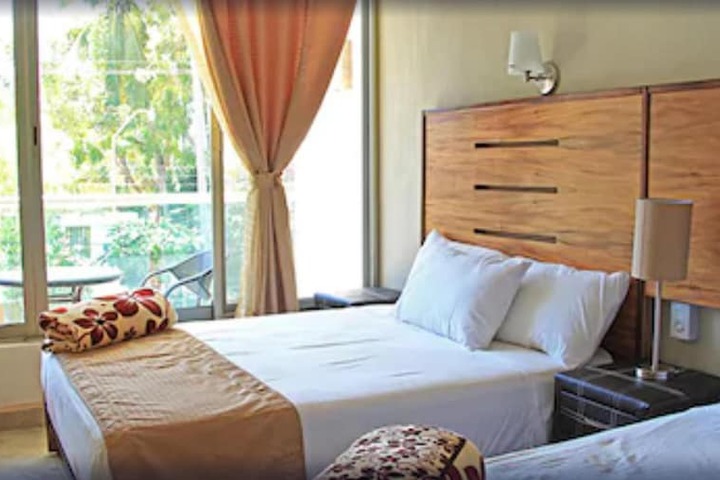 Room 4 of 20