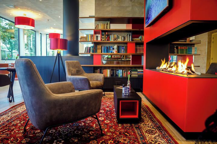 Hotel Lobby