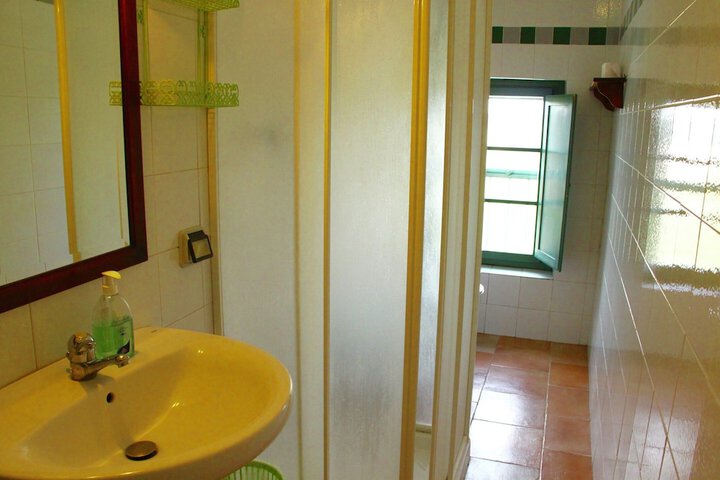Room 12 of 41