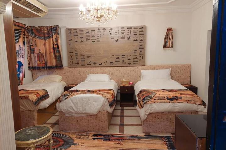Room 17 of 82