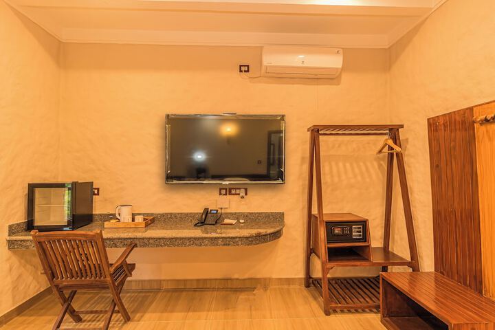 Room 30 of 66