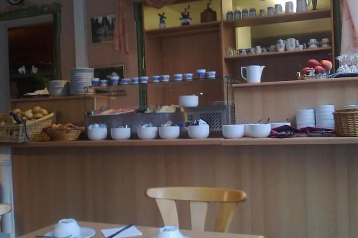 Dining Photos