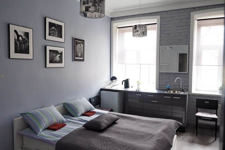Room 14 of 33