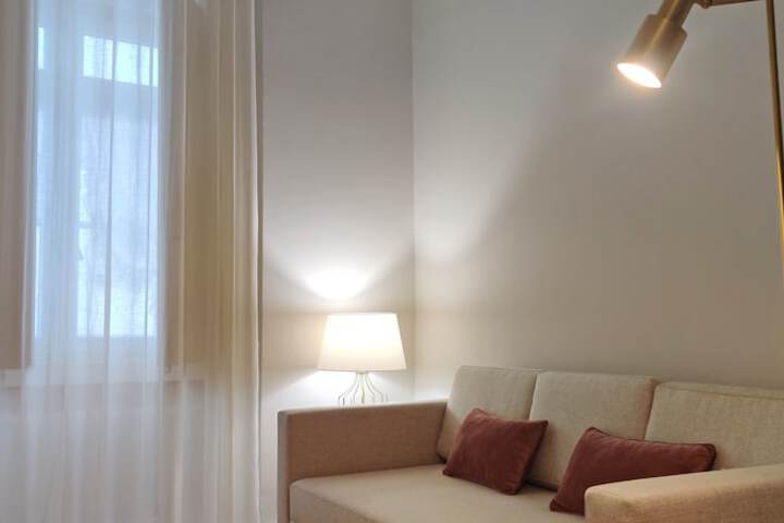 Room 10 of 50