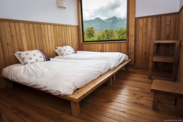 Room 7 of 27