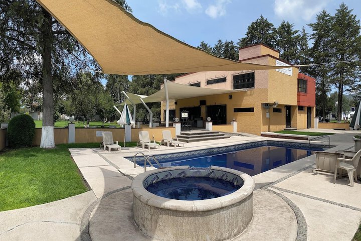 Pool Hotel