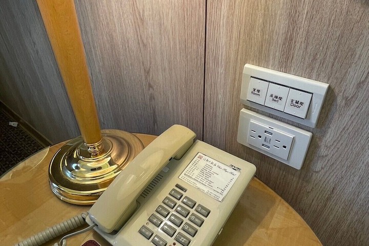 Room 13 of 41