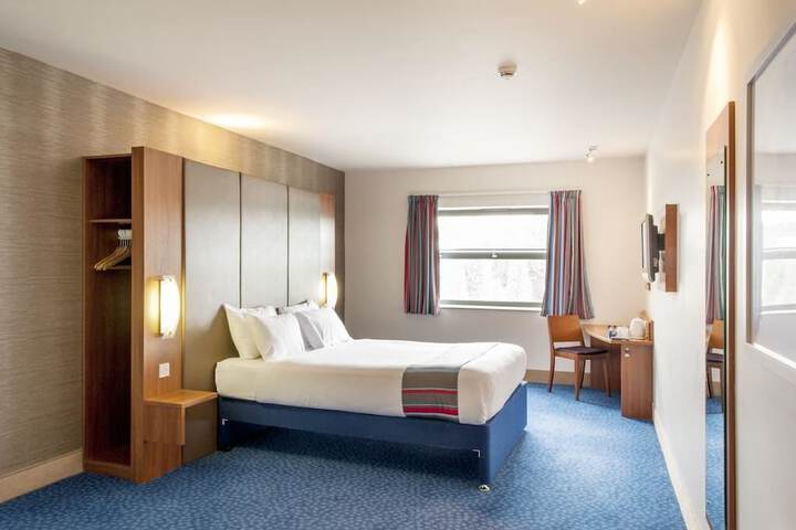 Room 6 of 29