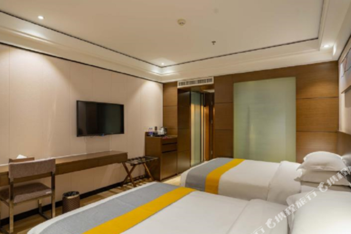 Universal International Hotel