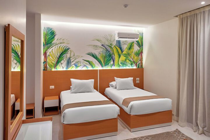 Room 3 of 42